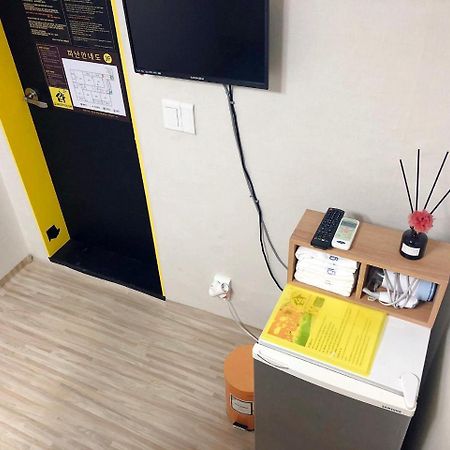 24 Guesthouse Jongno Tower Сеул Экстерьер фото