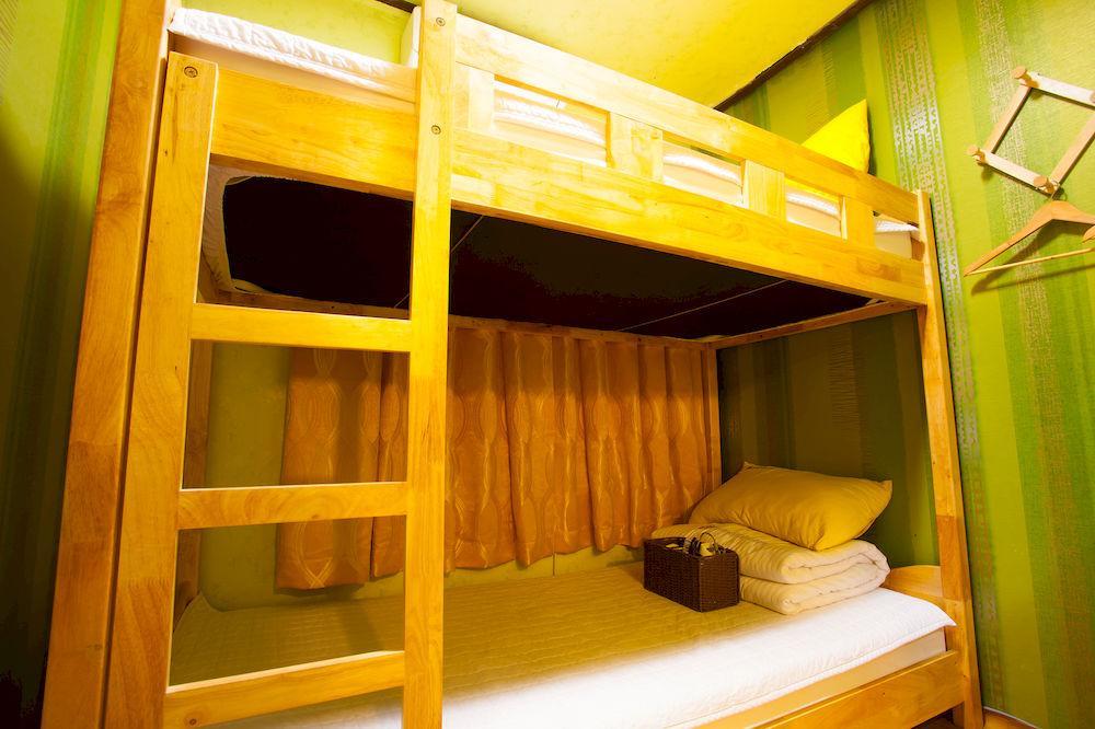 24 Guesthouse Jongno Tower Сеул Экстерьер фото
