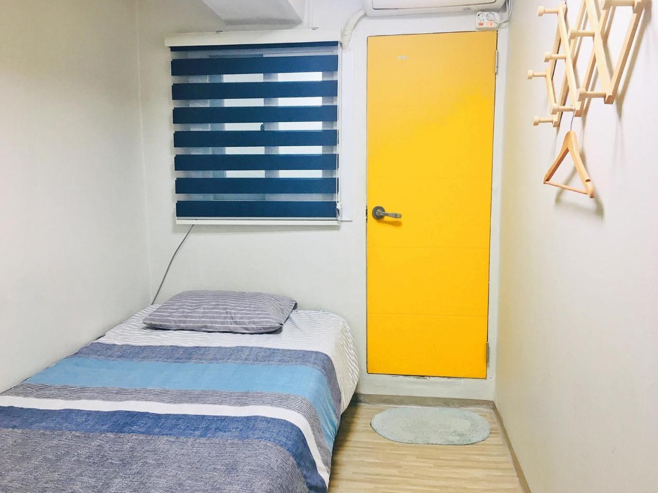 24 Guesthouse Jongno Tower Сеул Экстерьер фото