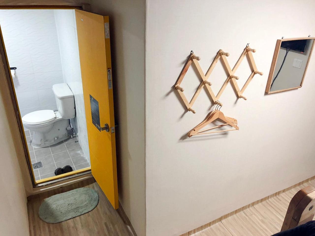 24 Guesthouse Jongno Tower Сеул Экстерьер фото