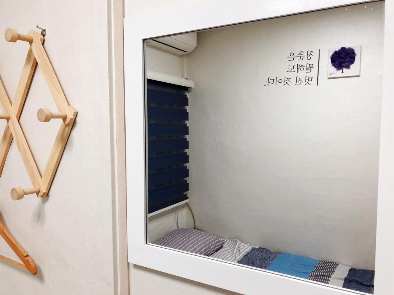 24 Guesthouse Jongno Tower Сеул Экстерьер фото