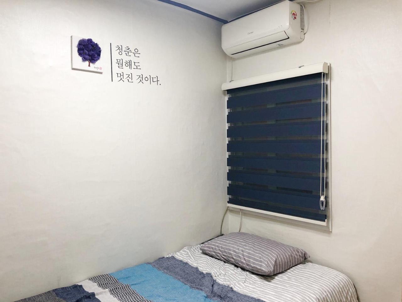 24 Guesthouse Jongno Tower Сеул Экстерьер фото