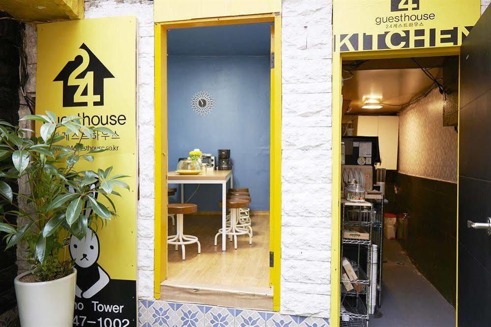 24 Guesthouse Jongno Tower Сеул Экстерьер фото